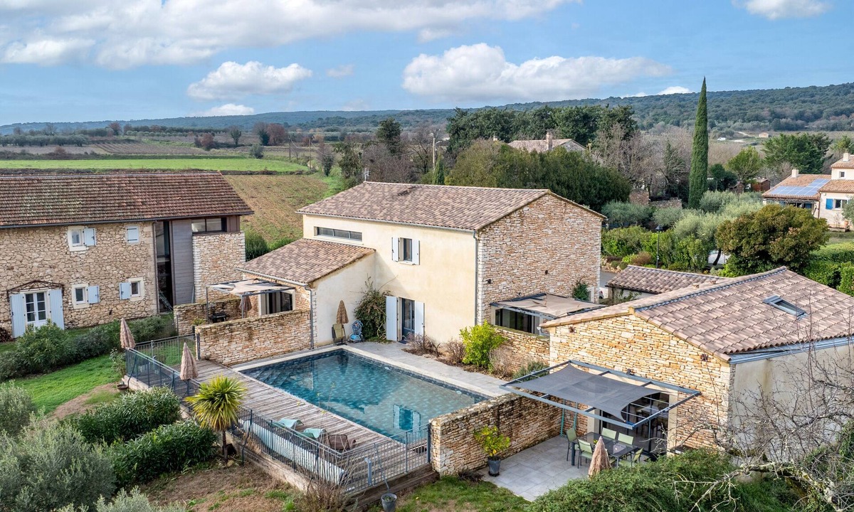 Aigueze House | Gîte Faveloun – Spacious Holiday Homes in Aiguèze