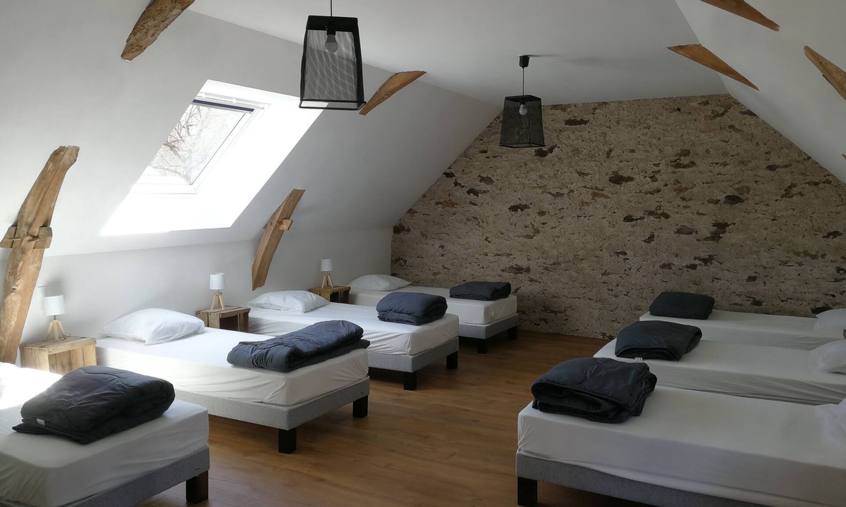 Murs-Erigne House | Gîte for 8 people