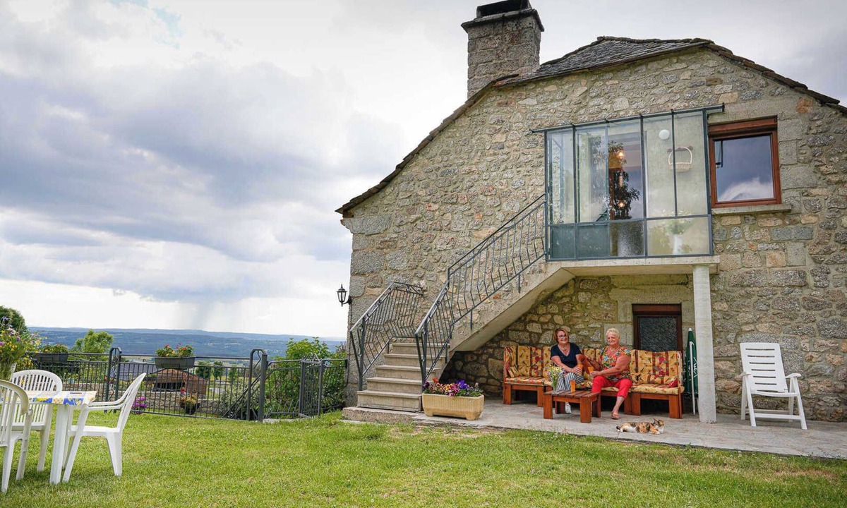 Saint-Alban-sur-Limagnole House | Gîte Le Marlet - SAINT-ALBAN-SUR-LIMAGNOLE