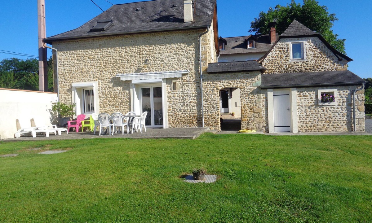 Monein House | Gîte Gassion