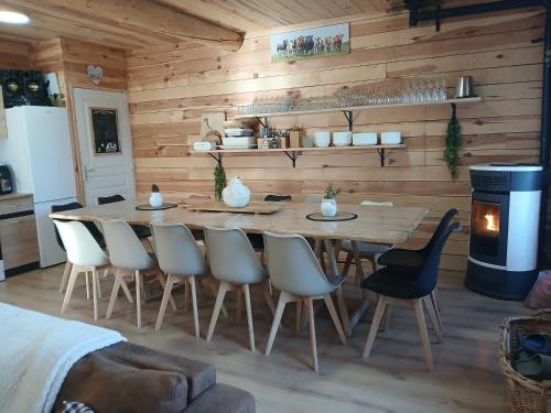Fix-Saint-Geneys House | Gîte Germaine et Yves