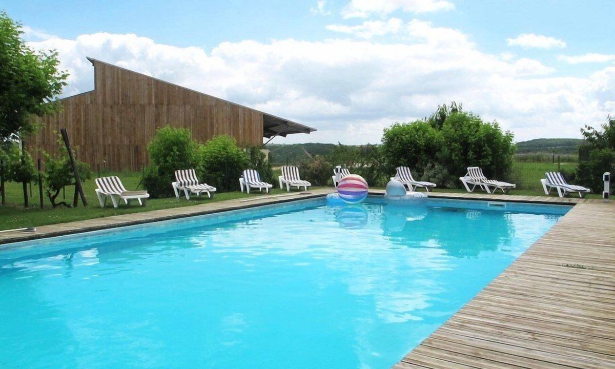 Saint-Martin-de-Beauville House | Gîte grande capacité avec piscine privée - Sud-Ouest