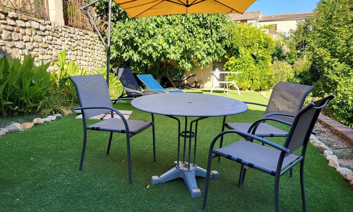 Saint-Victor-de-Malcap Apartment | Gîte Jasmin