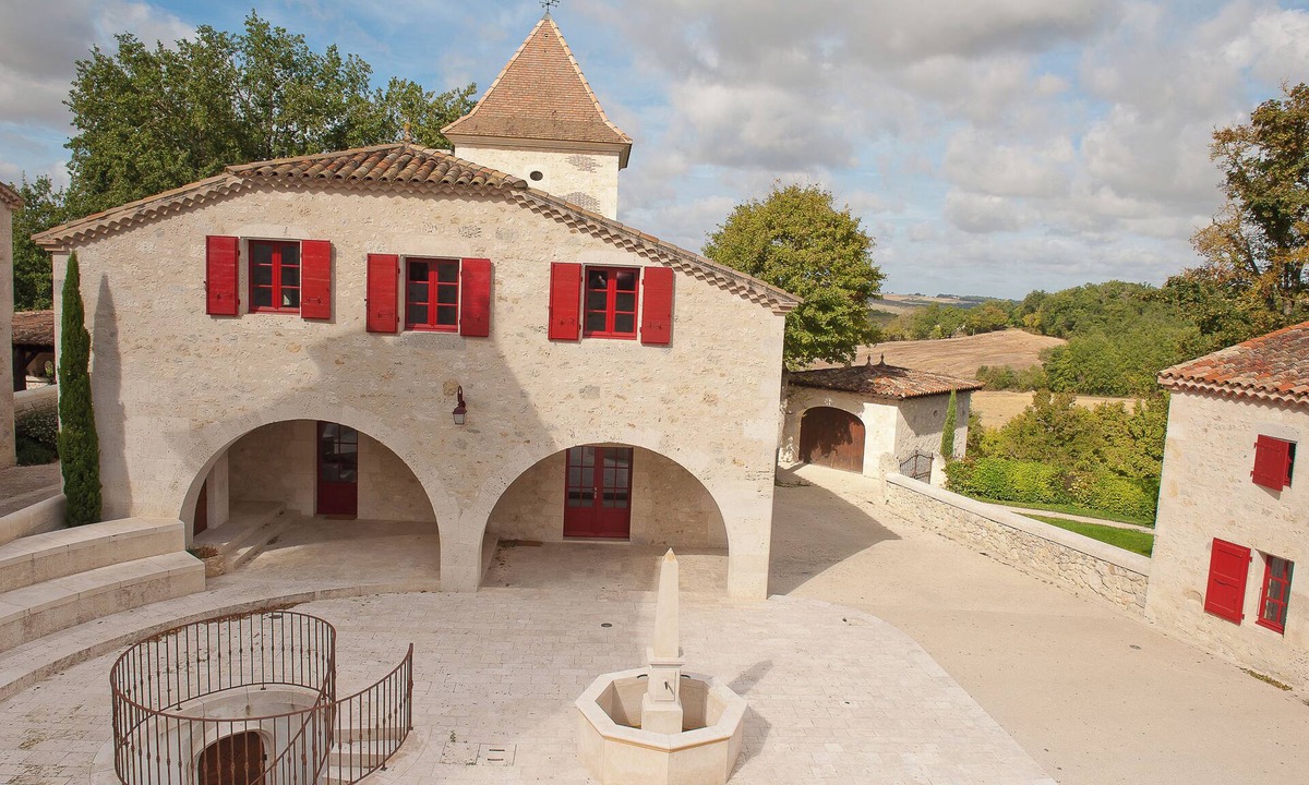 Castelnau-sur-l'Auvignon House | Gîte la Maison du Randonneur
