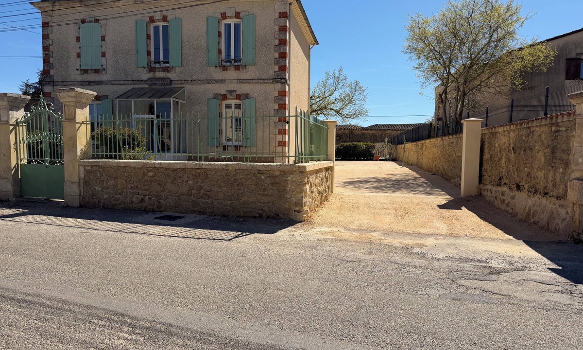Saint-Laurent-La-Vernede House | Gîte la villa jane