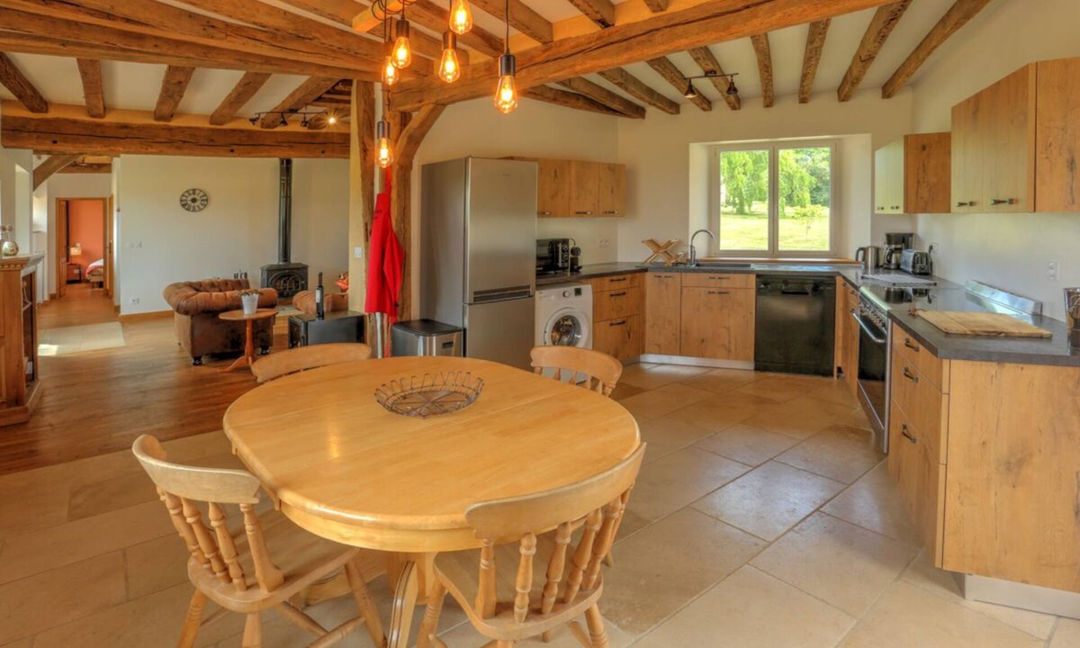 Saint-Fargeau House | Gîte La Bergerie >