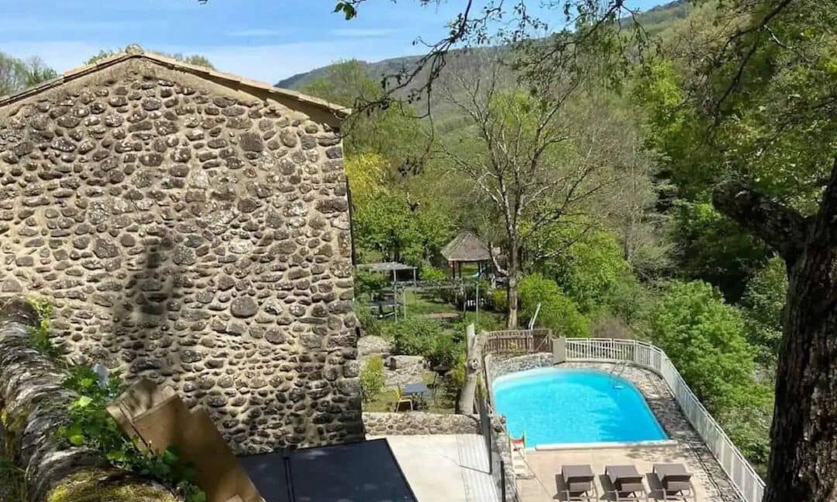 Rochessauve House | Gîte la Cascade en Bord de Rivière Avec Cascade - Domaine au Chti Ardéchois