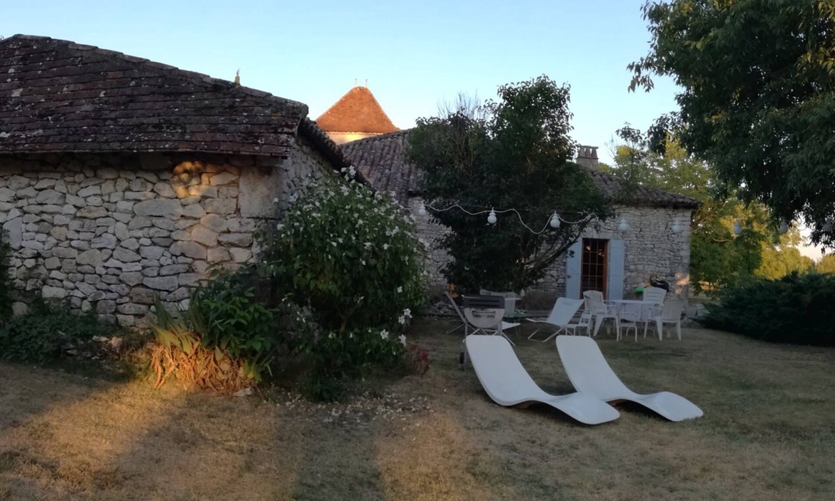 Douzains Cottage | Gîte LA CONCIERGERIE in DOUZAINS