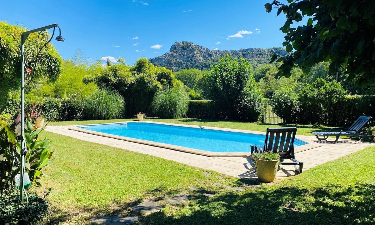 Anduze House | Gîte La Ferme de Cabanis de Labahou SPA 8 pers