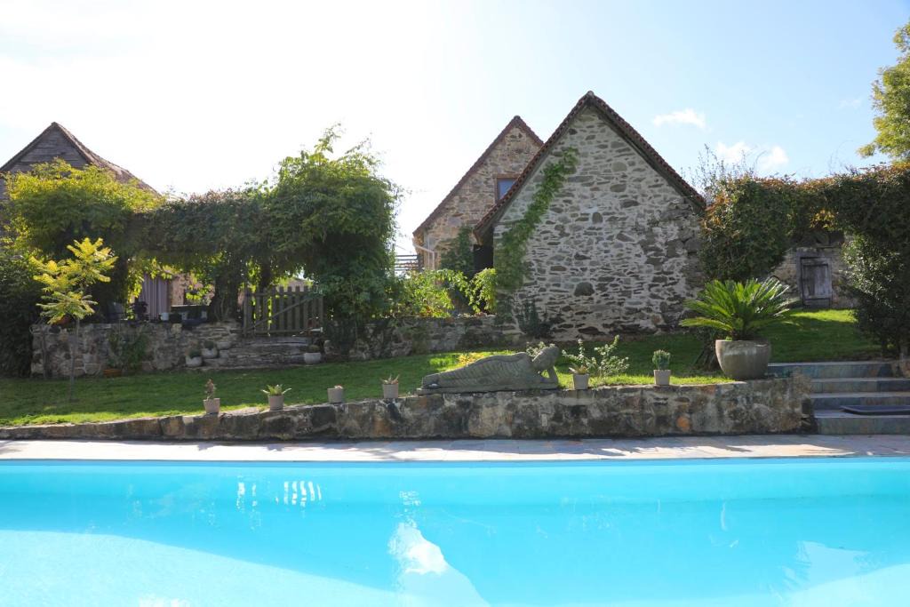 Ladignac le Long House | Gîte LA FORESTERIE
