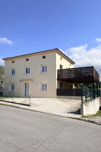 Les Ollieres-sur-Eyrieux Apartment | Gîte La Dolce Vita Appart