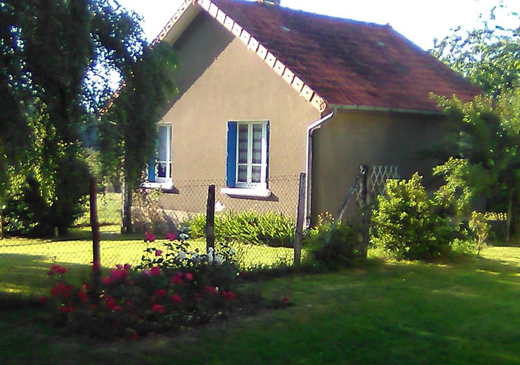 Saint-Agnant-de-Versillat House | Gîte La Maison de LEA