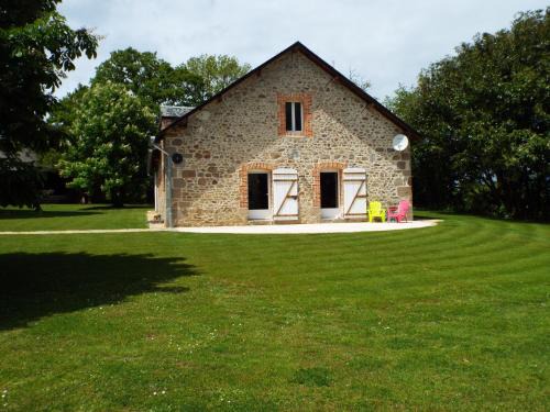 Le Grand-Bourg House | Gîte La Peyre