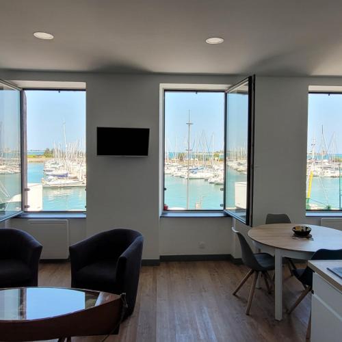 Saint-Vaast-la-Hougue Apartment | Gîte la rose des vents