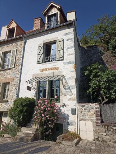 Fresnay-sur-Sarthe House | Gîte Le Bourgneuf