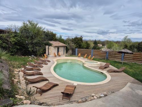 Saint-Alban-sous-Sampzon House | Gîte Le Cocon Mas Les Teyssiers Private Jacuzzi