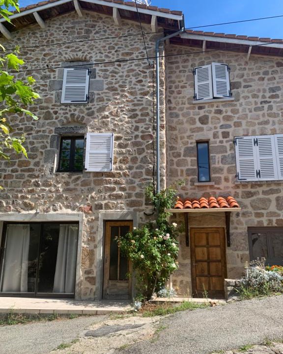 Lamastre Apartment | Gîte Le doux Valoan