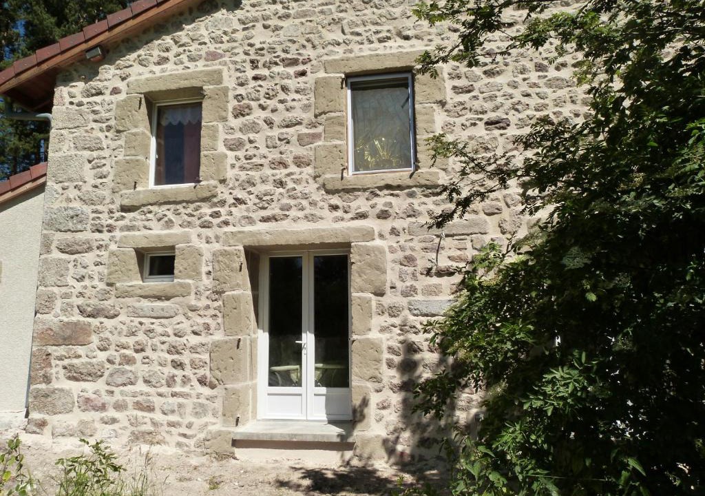Usson-en-Forez Apartment | Gîte Le Pont du Monet