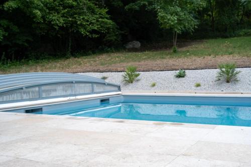 Blois House | Gîte « Les Basse des Grouets »