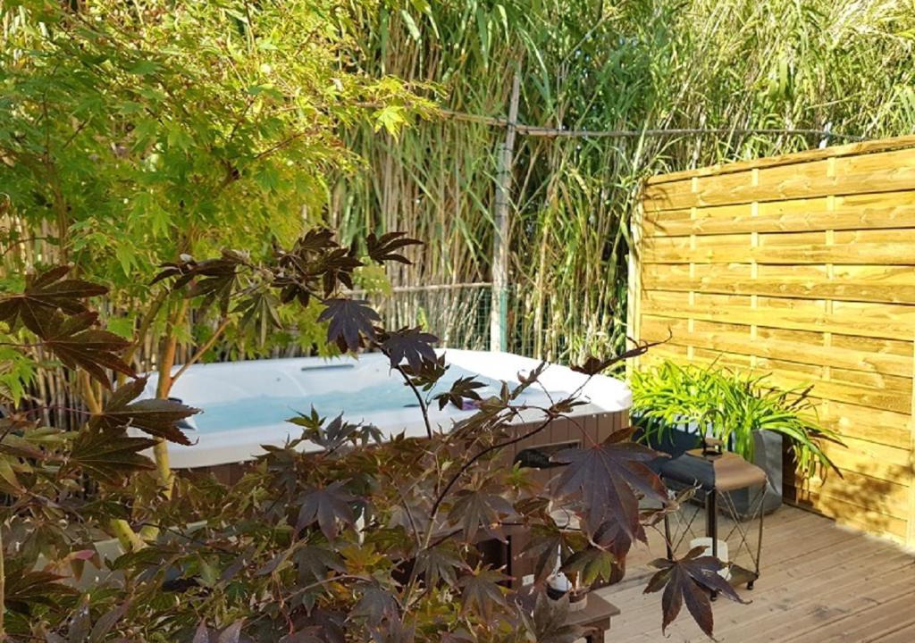 Moussan House | Gîte Les Roseaux Spa extérieur privatif inclus