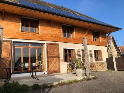 Vaulx House | Gîte Les sources proche Annecy