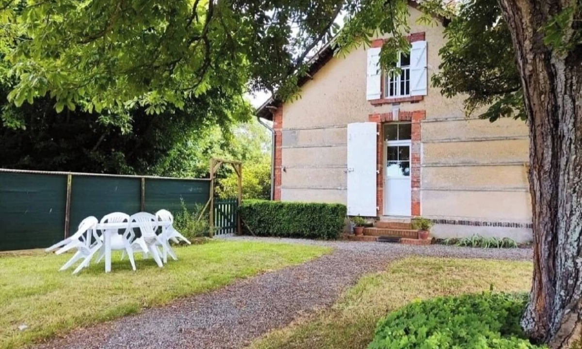 Lison House | Gîte Les Trois Pommes, Normandy