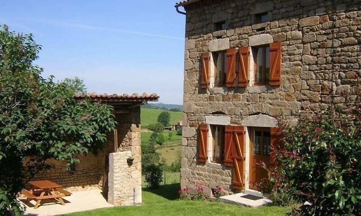 Ceilloux House | Gîte 'les Villes' - CEILLOUX