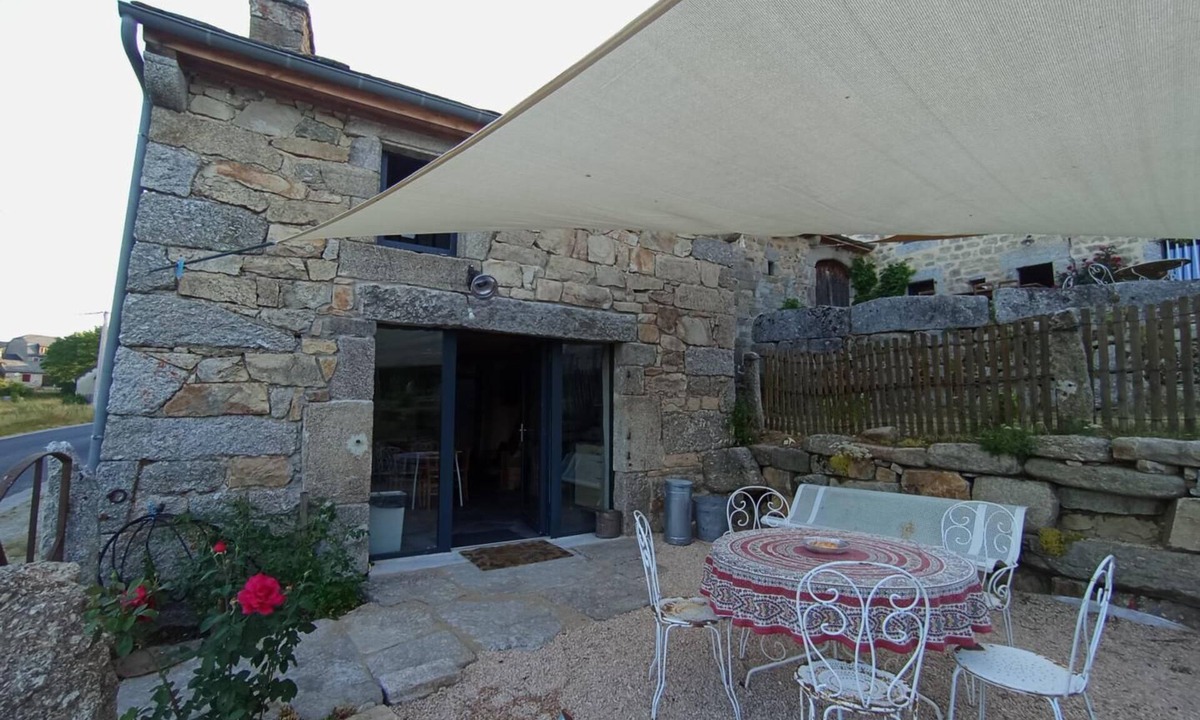 Les Laubies House | Gîte Lozère Bleue 4/5 persons