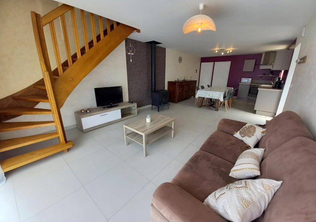 Maizieres House | Gîte, Maison de campagne