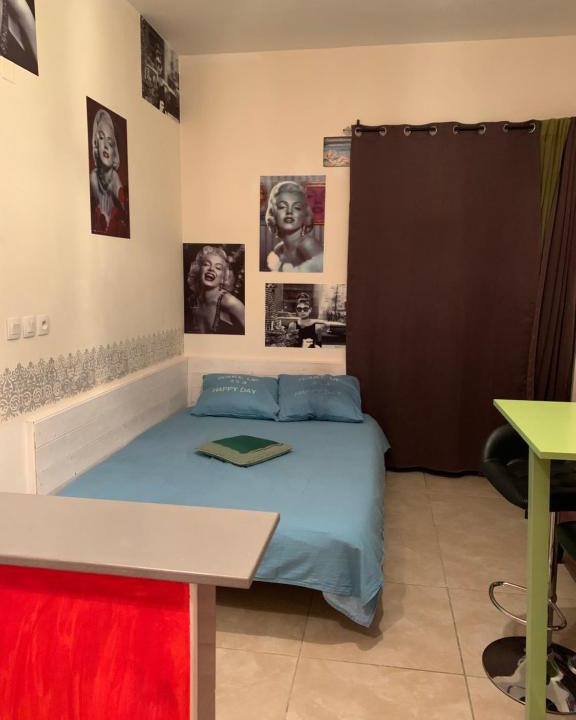 Saint-Martin-Lalande Apartment | Gîte Marilyn