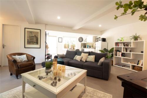 Lacourt-Saint-Pierre Apartment | Gîte Marsau