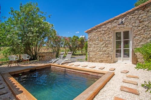Montagnac House | Gîte nature avec piscine privée