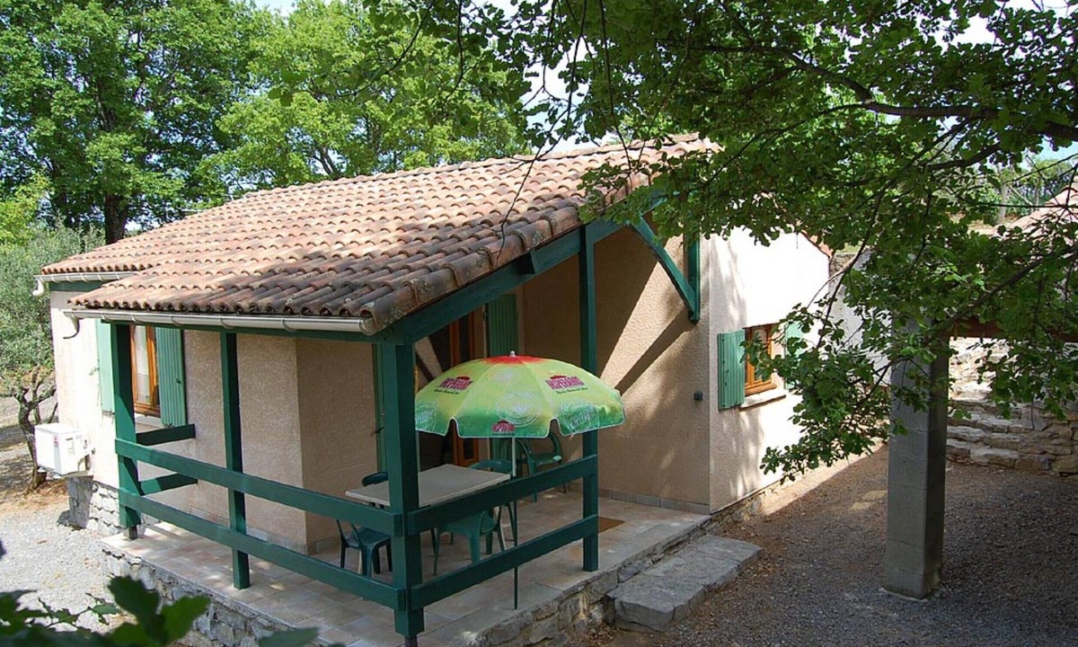 Joyeuse Cottage | Gîte Olivier 1 – Holiday Cottage in Village Setting