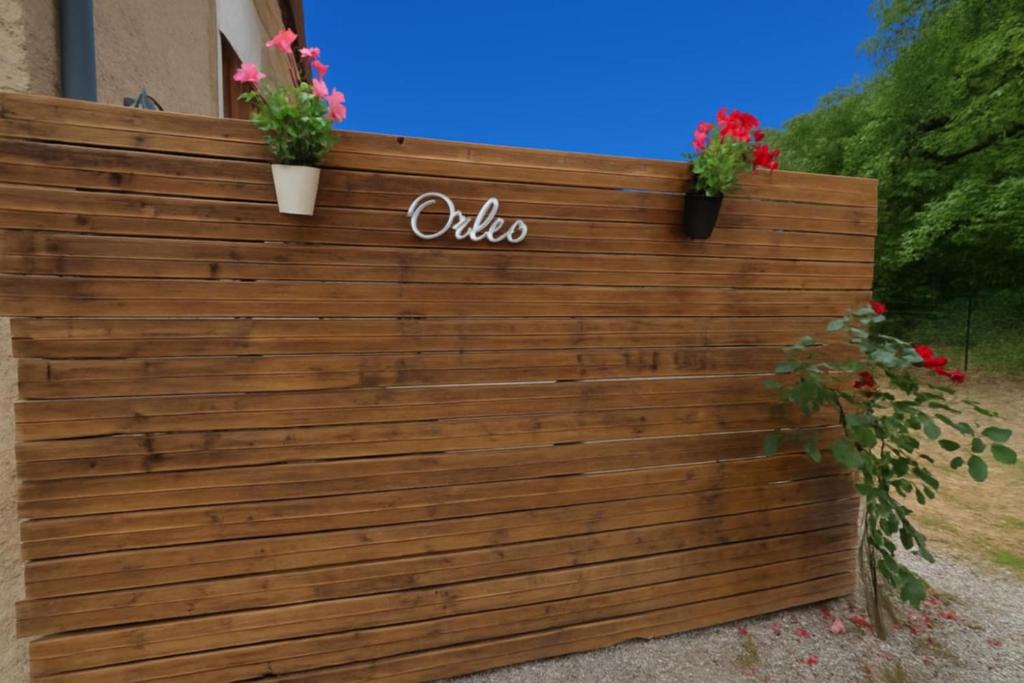 Saint-Vincent-Rive-d'Olt Apartment | Gîte Orléo Sérénité