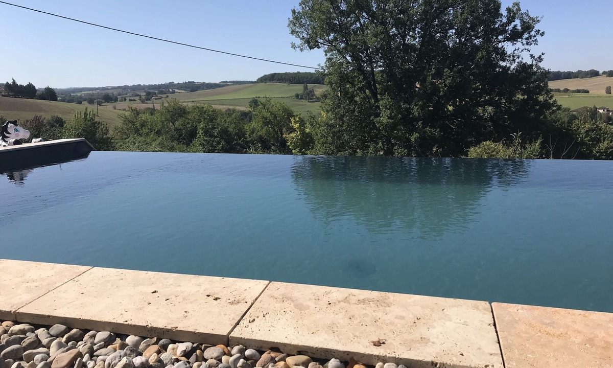 Lavardens Cottage | Gîte piscine & panorama