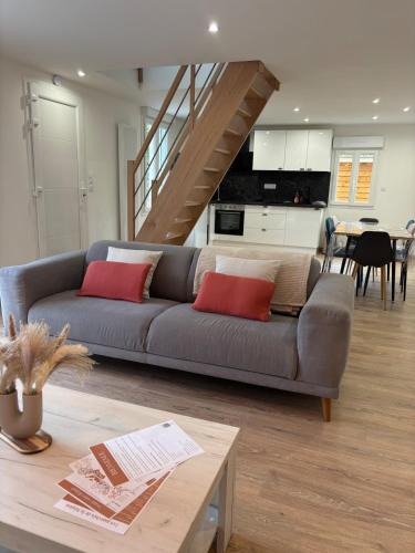 Saint-Aubin-de-Terregatte House | Gîte proche du mont saint Michel