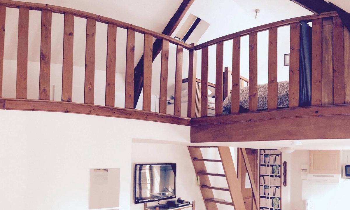 Bernieres-sur-Mer Cottage | Gîte-Private Bathroom-Garden View-BEACH