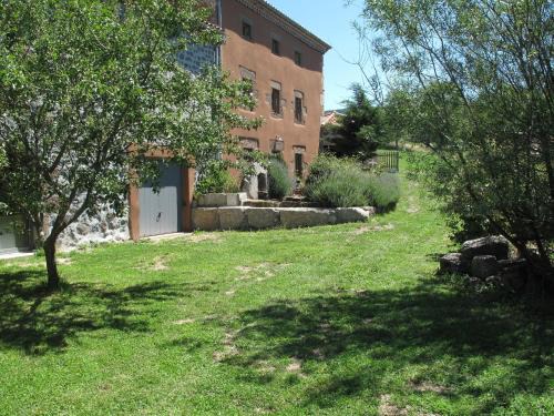 Saint-Berain House | Gîte rustique au cœur de l'Allier avec poêle à bois - FR-1-582-543