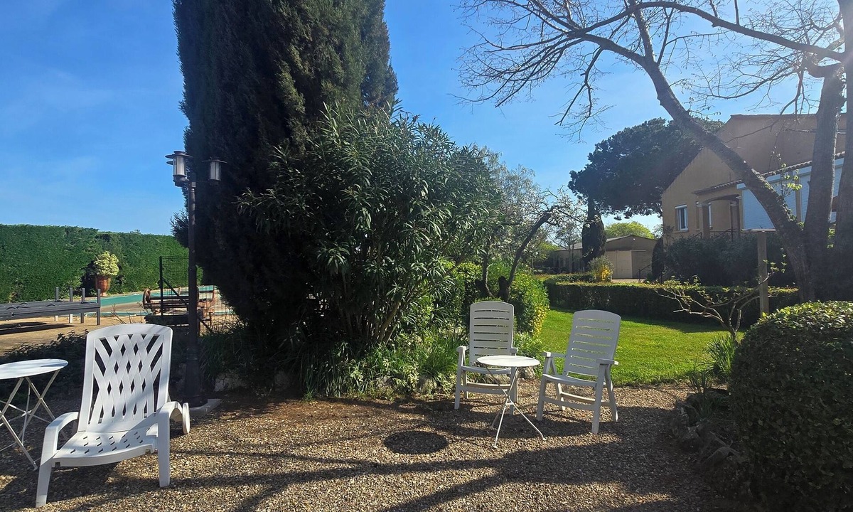 Beziers House | Gîte Saint Irénée - 3 bedroom house with swimming pool