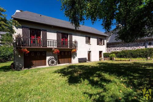 Murol House | Gîte Scopa