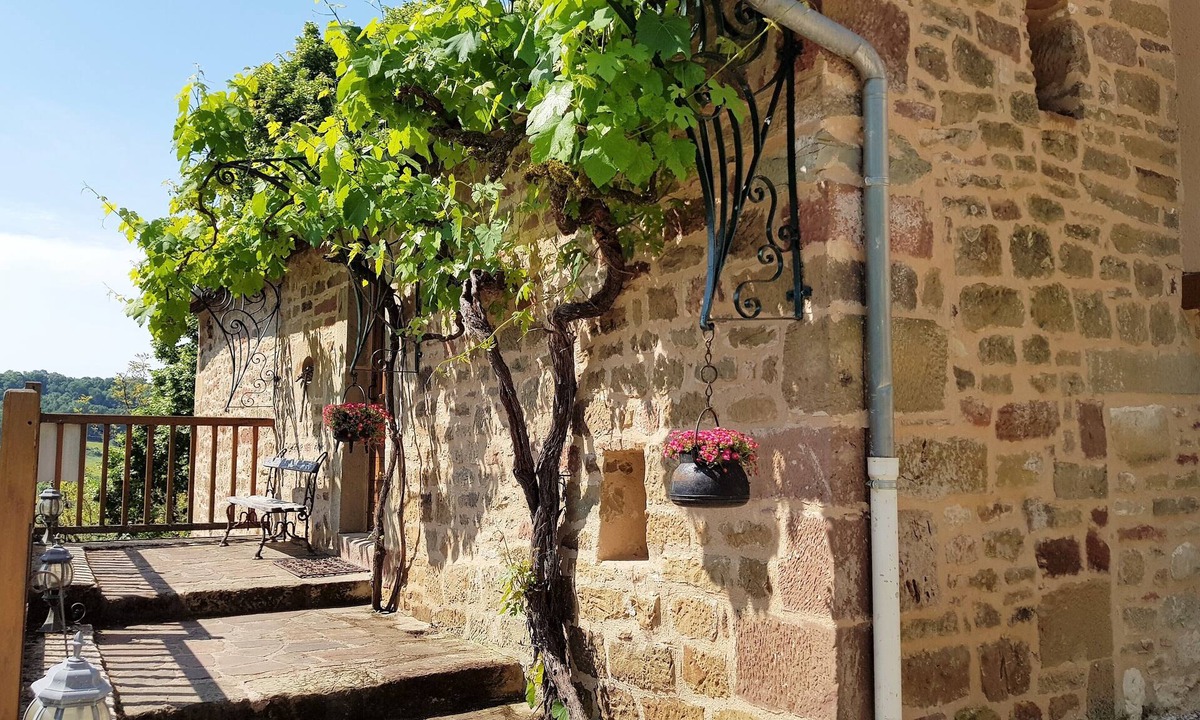 Noailhac House | Gîte sleeps 8