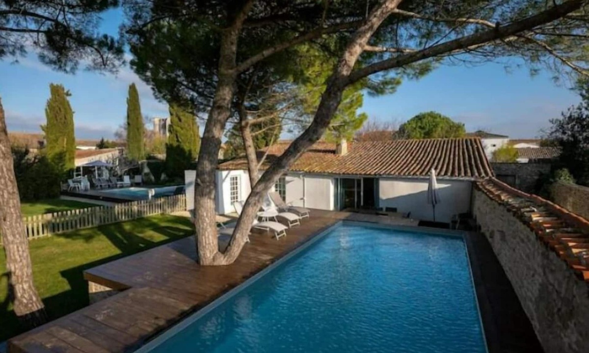 Marsilly House | Gîte "sous les Pins" - 9 Pers