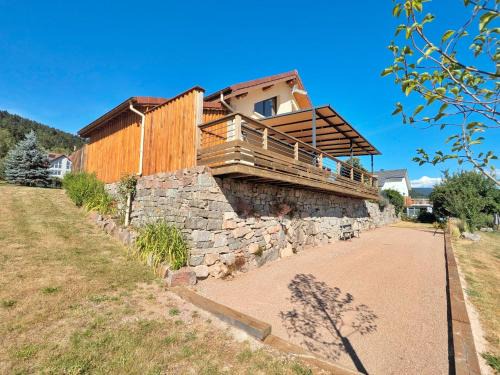 Vagney House | Gîte spacieux 10 pers à Vagney - Sauna, jeux, proche Gérardmer - FR-1-589-400