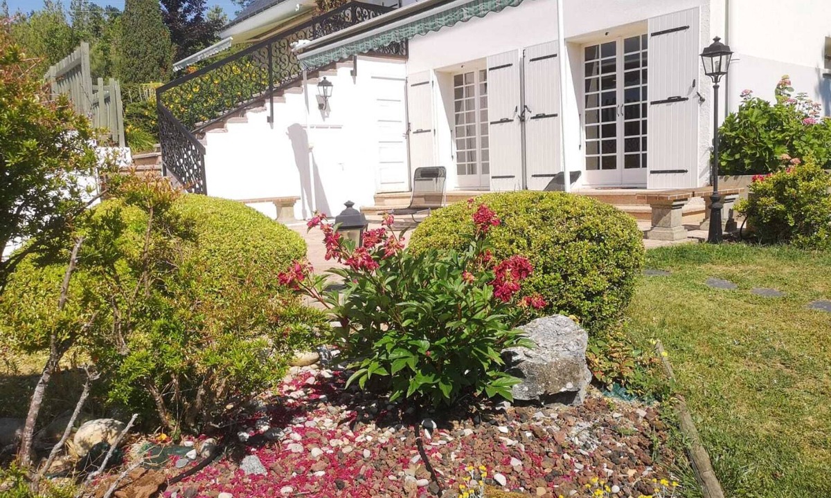 Chateauneuf-de-Galaure Apartment | Gîte-studio "bellevue"