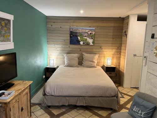 Monflanquin Apartment | Gîte Studio "La Cambra dé Monflanquin" Studio Cottage