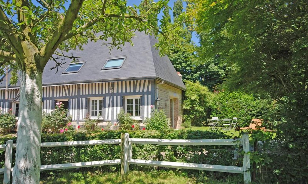 Octeville-sur-Mer House | Gîtes de France® - Cottage Farm Hérault