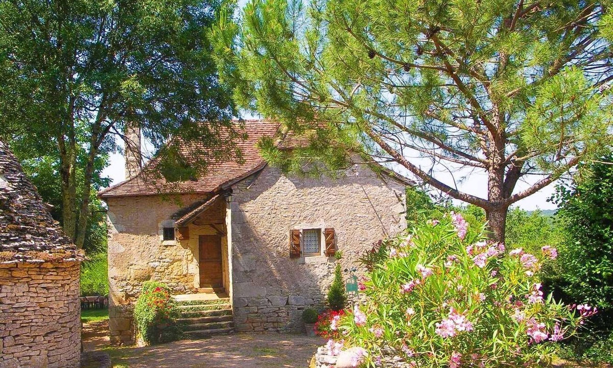 Grealou House | Gîtes de France® - GITE LA BUISSIERE