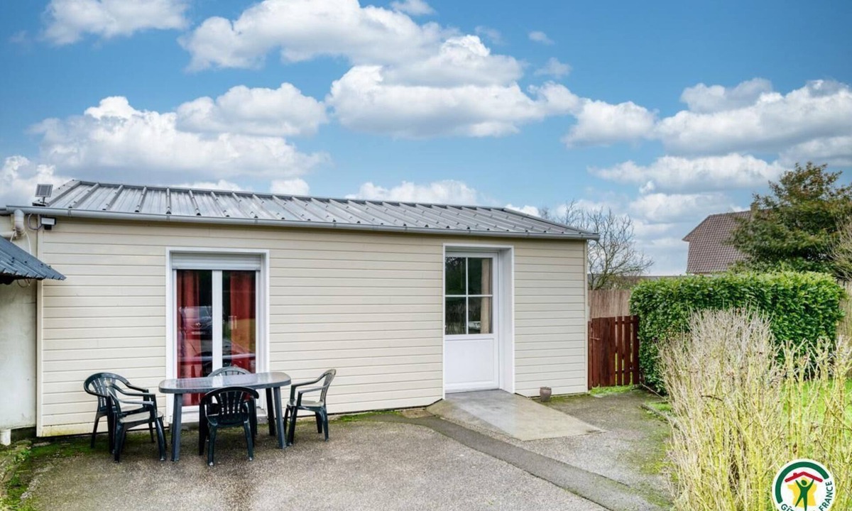 Pissy-Poville House | Gîtes de France® - La petite maison des Prés