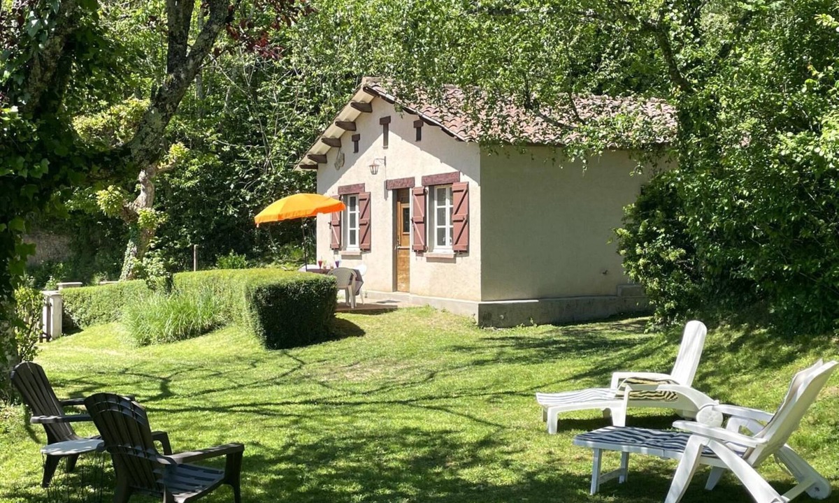 Saint-Perdoux House | Gîtes de France® - Le Chalet Beau Soleil