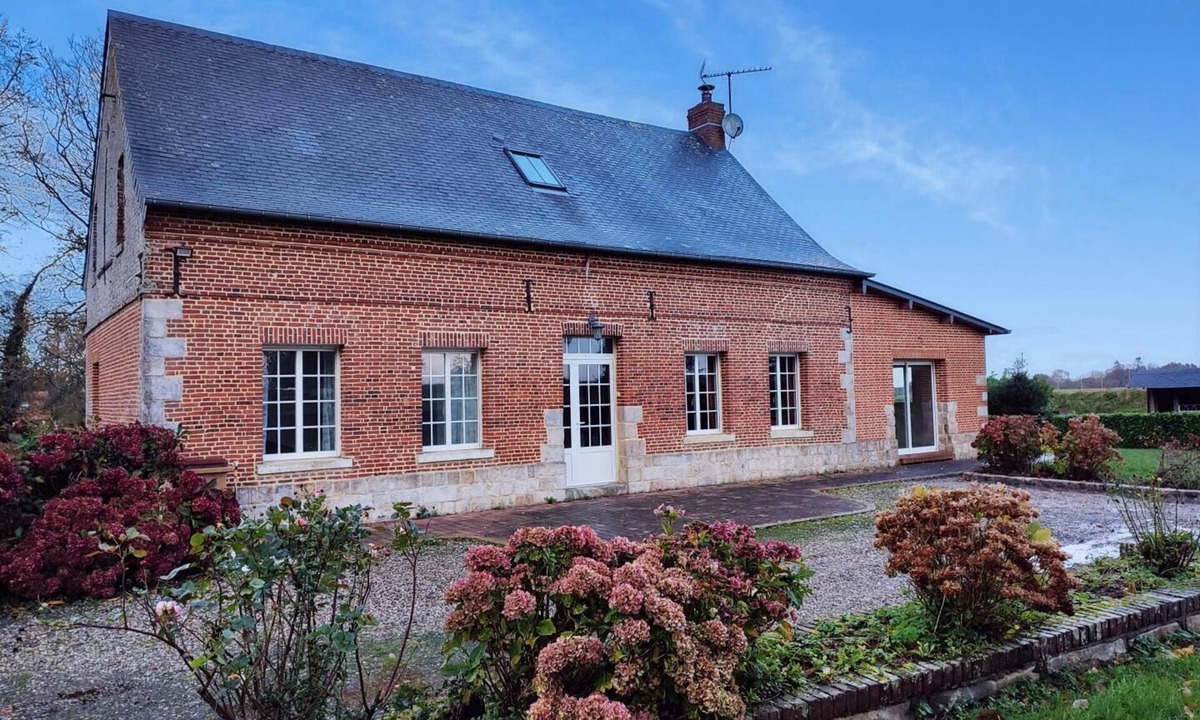 Drosay House | Gîtes de France® - La Malandaine